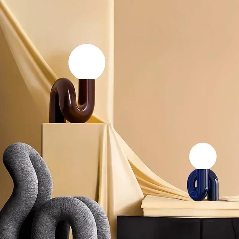 Nordic LED Glass Spherical Tab - đánh giá và giá Resin Art Uk