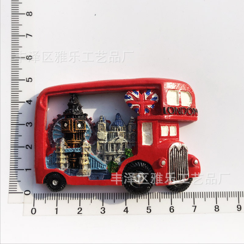 Tourist souvenirs from various - đánh giá và giá Resin Art Uk