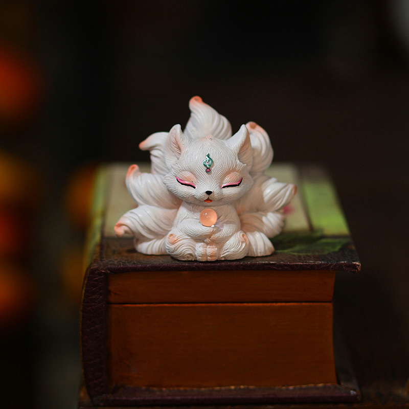 Cute Nine-tailed Fox Miniature - đánh giá và giá Resin Art Aesthetic