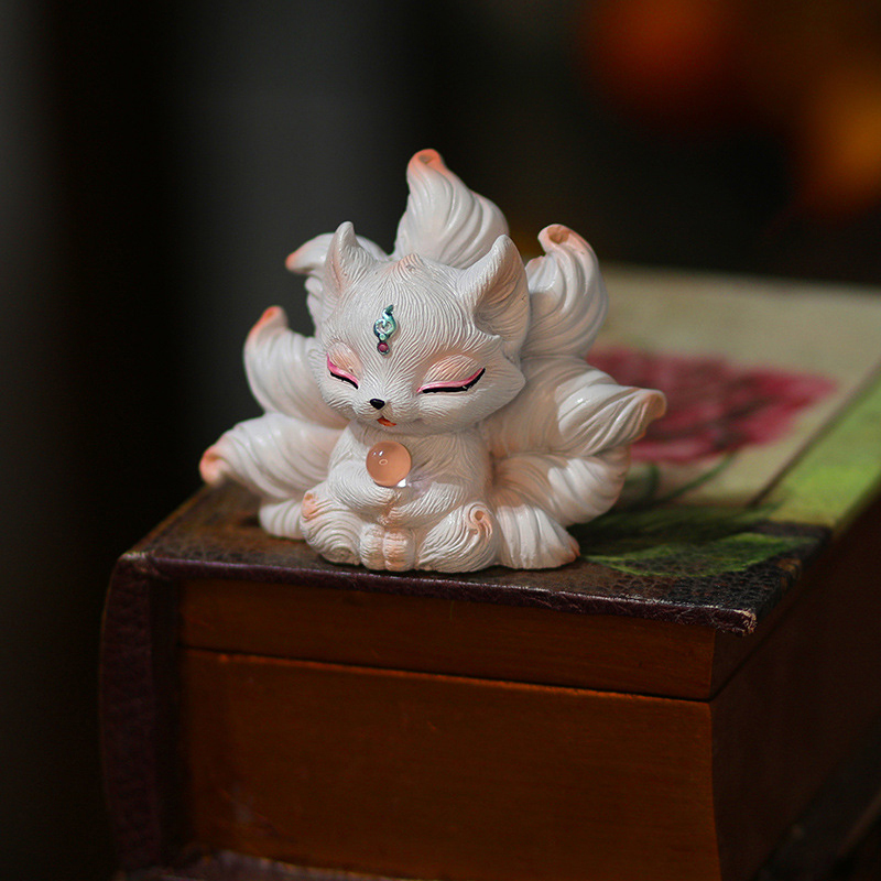 Cute Nine-tailed Fox Miniature - đánh giá và giá Resin Art Aesthetic